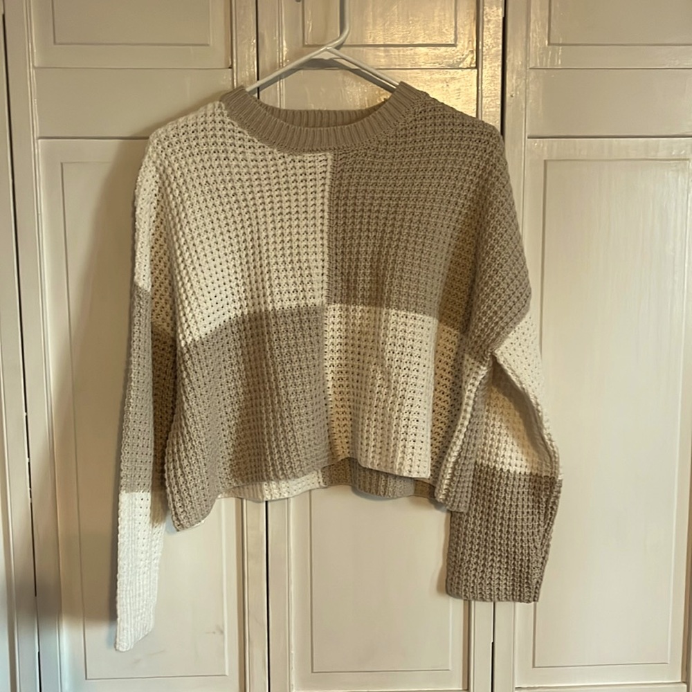 Crop tan and white sweater